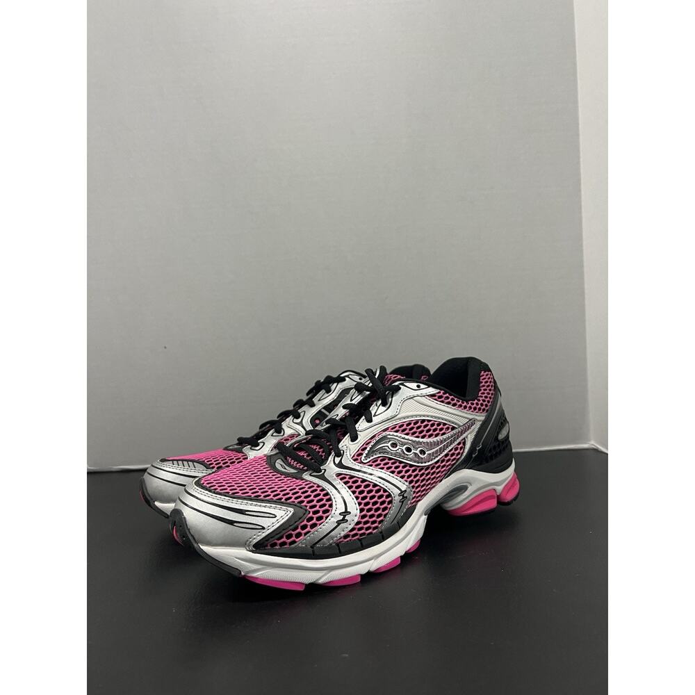 Saucony ProGrid Triumph 4 Pink Silver S70704 8 Size 8 Men Size 9.5 Women Mesh